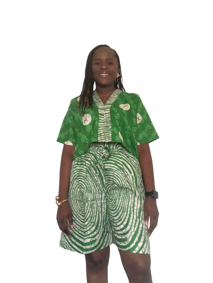 African Women's Crop Top and Pants, Ankara 2 Piece Set Casual Outfits. Ankara Crop Top, Ankara Pants, 2 Piece Party Outfit, Shorts, Ankara Trouser, Gift for Her, African Print Pants, Ankara Crop Top and Pants, Ankara Knee Length Pants and Crop Top