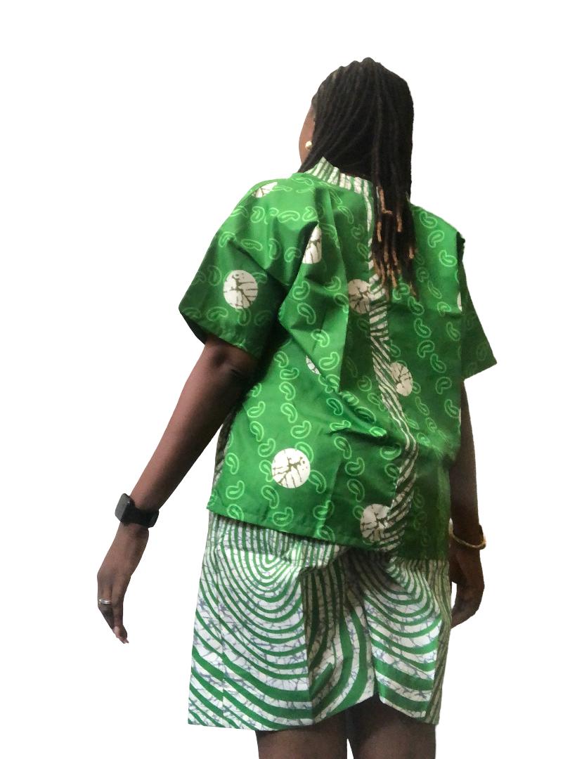 African Women's Crop Top and Pants, Ankara 2 Piece Set Casual Outfits. Ankara Crop Top, Ankara Pants, 2 Piece Party Outfit, Shorts, Ankara Trouser, Gift for Her, African Print Pants, Ankara Crop Top and Pants, Ankara Knee Length Pants and Crop Top